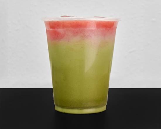 Matcha latte con fresas